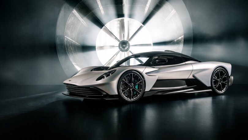 Aston Martin Valhalla, super ibrida in salsa Formula 1