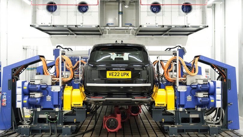 JLR, ecco il Future Energy Lab il centro prove veicoli elettrici