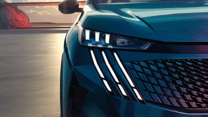 Nuova Peugeot 5008 e l'elettrica: ecco quando arrivano