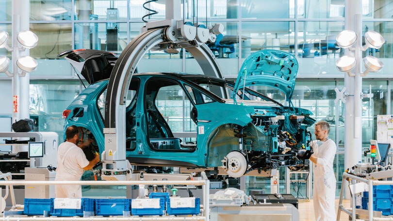 Guerra dei prezzi auto, chi ci sta e chi no: i rischi