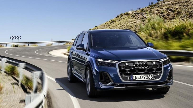 Audi Q7 restyling annuncia i prezzi di SQ7, benzina e Diesel