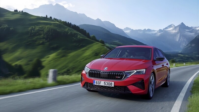Skoda Octavia restyling, RS più potente e infotainment evoluto