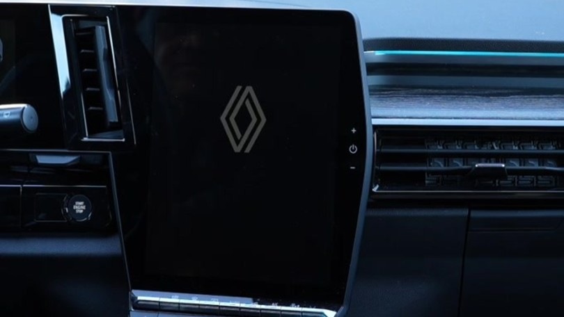 Nuovo Renault Espace, il globe trotter ibrido