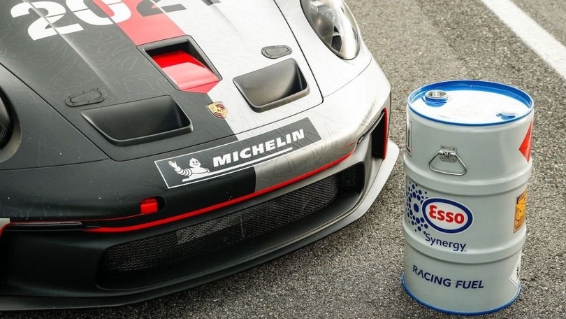 e-fuels e messa al bando delle auto termiche, von der Leyen e la linea soft