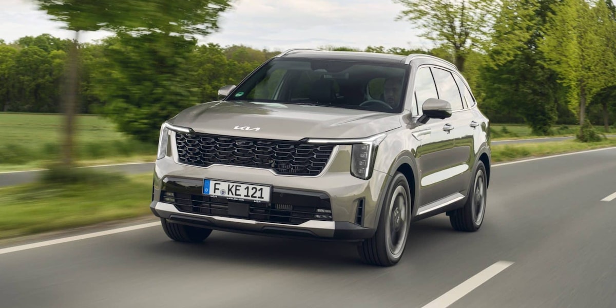 Kia Sorento, si completa la gamma elettrificata