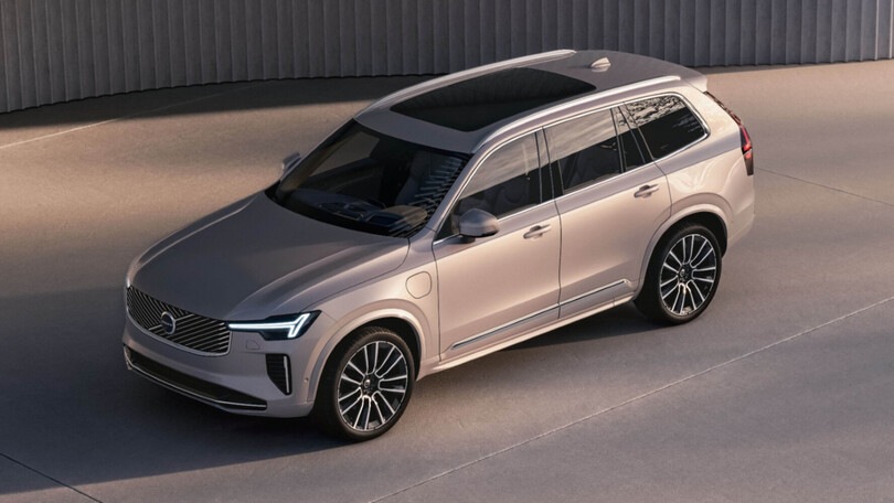 Volvo XC90, la terza serie punta in alto