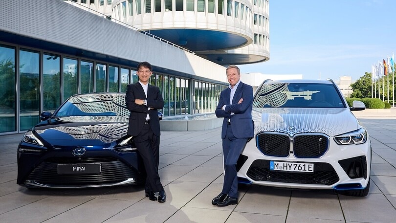 Auto a idrogeno, collaborazione Toyota-BMW: nel 2028 il primo progetto