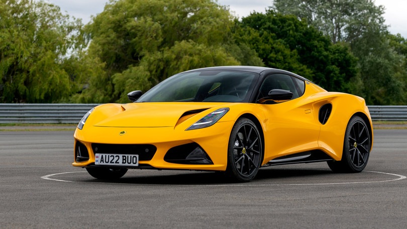 Le auto più potenti del 2024 con il cambio manuale (parte 1)