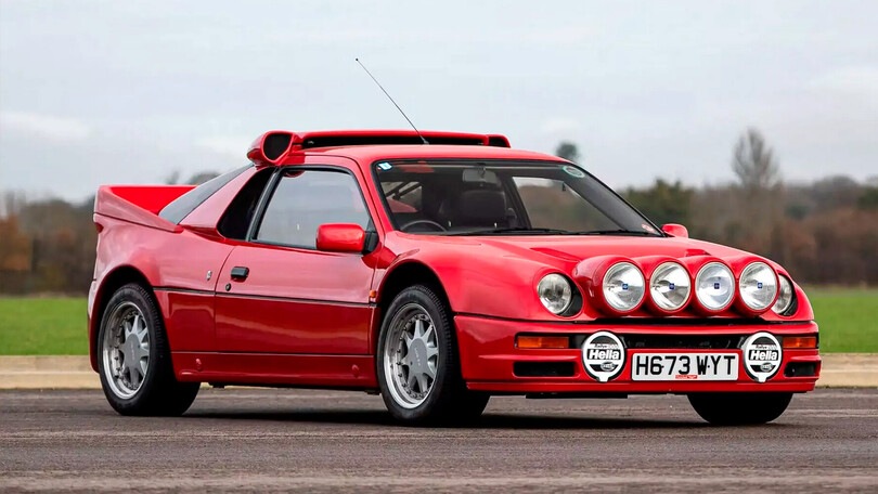 Ford RS200 S, all'asta una delle quattro preziosissime e rarissime in rosso Ferrari