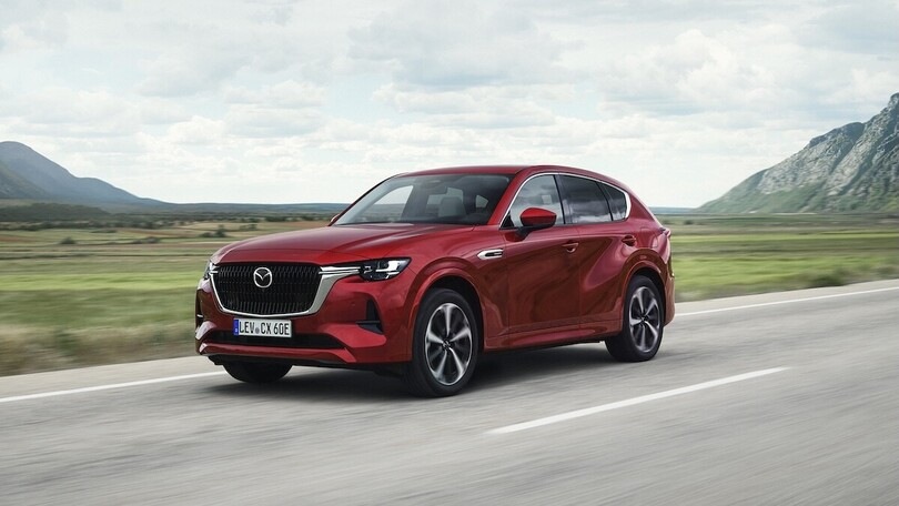 Mazda CX-60 2025 migliora la dotazione, confermati PHEV e diesel