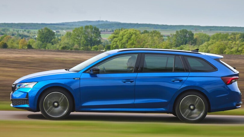 Skoda Octavia non molla mai, la wagon numero 1 è anche 4x4