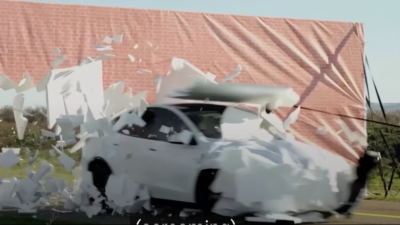 Test rivela i limiti della Tesla: la sfida Autopilot vs Lidar