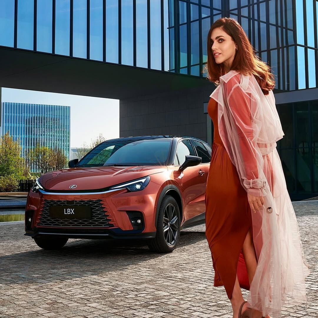 Miriam Leone, la brand ambassador di Lexus compie 40 anni