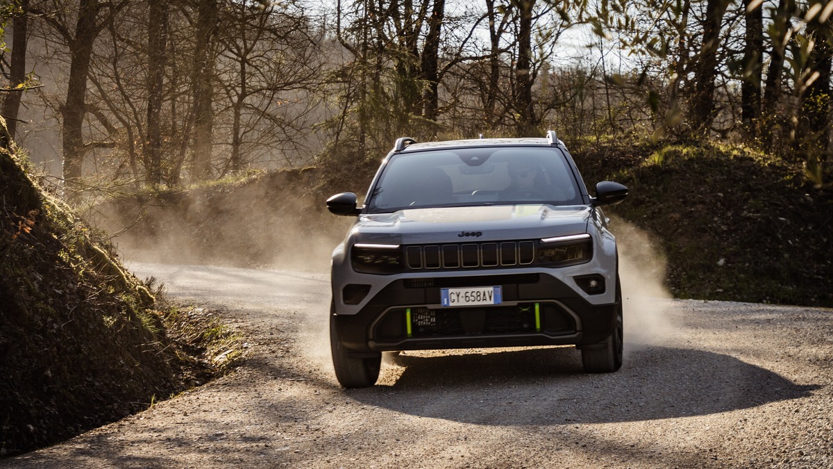 Catone, Jeep: "Avenger 4xe dedicata a chi cerca l'avventura"