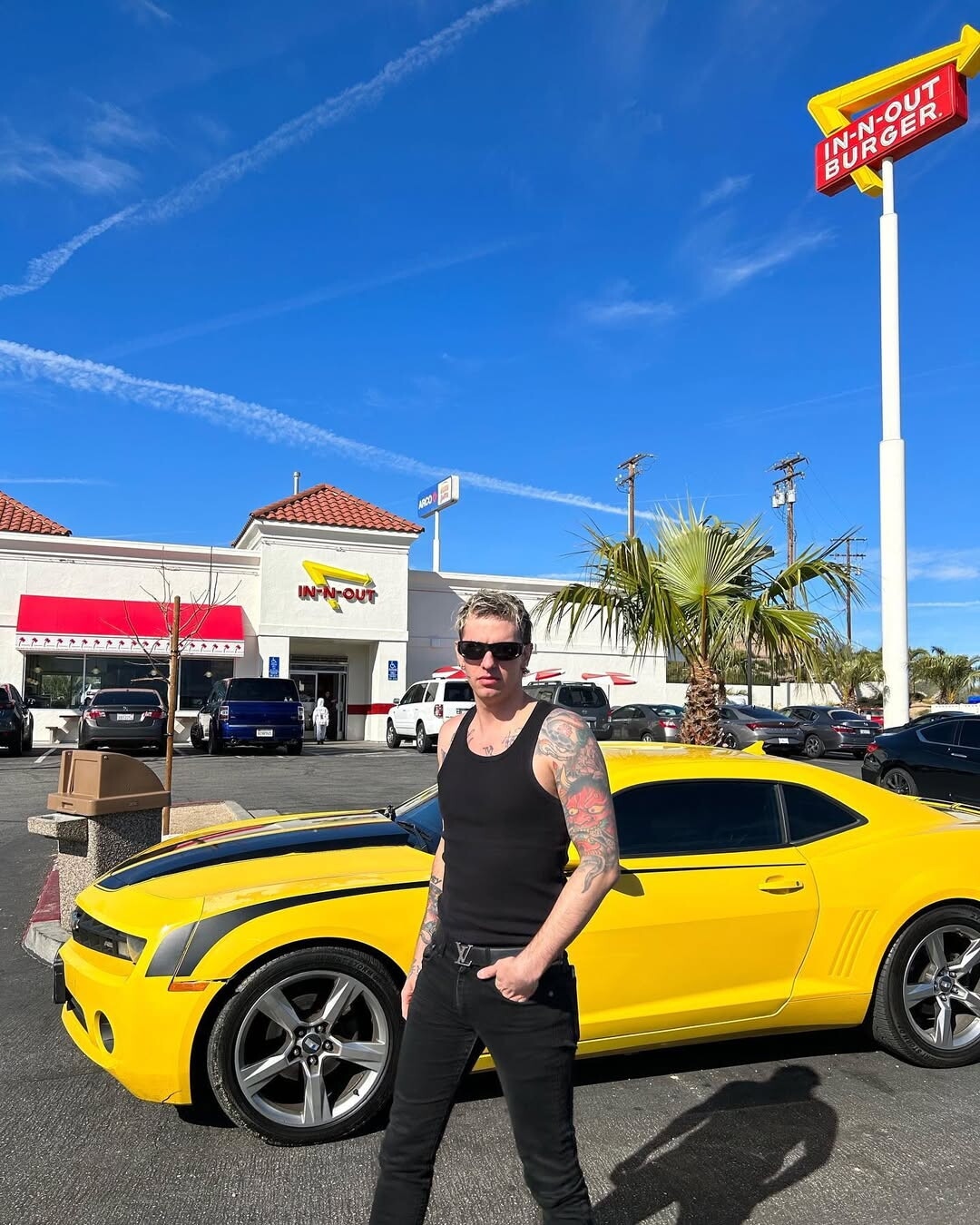 Achille Lauro, amor... per le auto: dal super Suv alla Ferrari