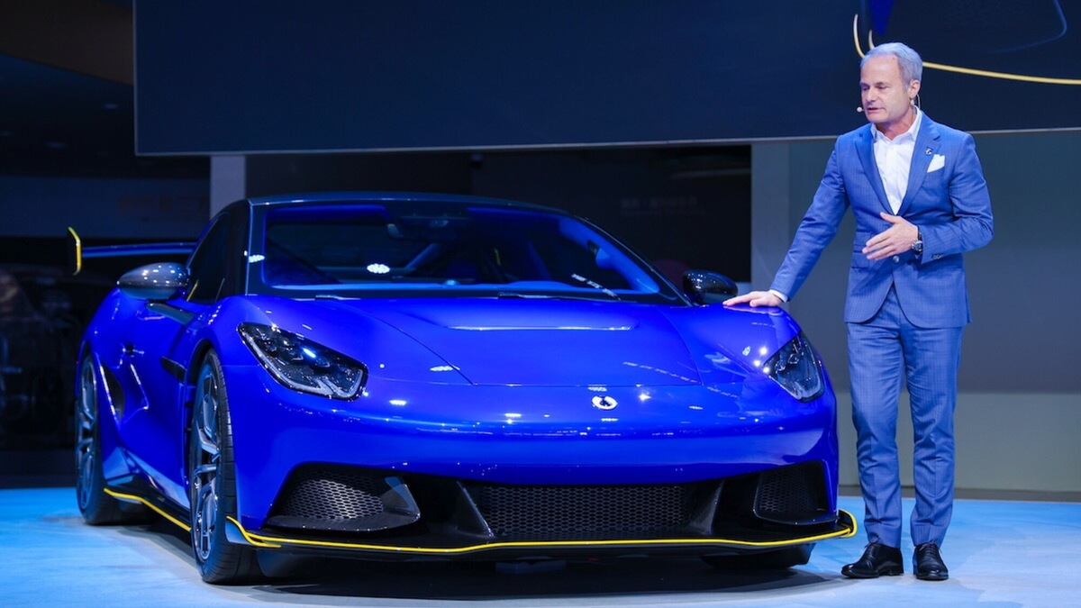 Denza Z Concept, prove di supercar elettrica a Shanghai