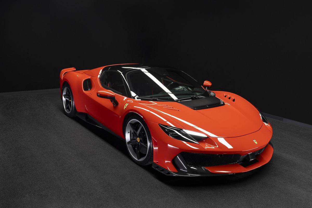 Ferrari 296 Speciale, la piccola del Cavallino alza l'asticella e tocca quota 880 cv