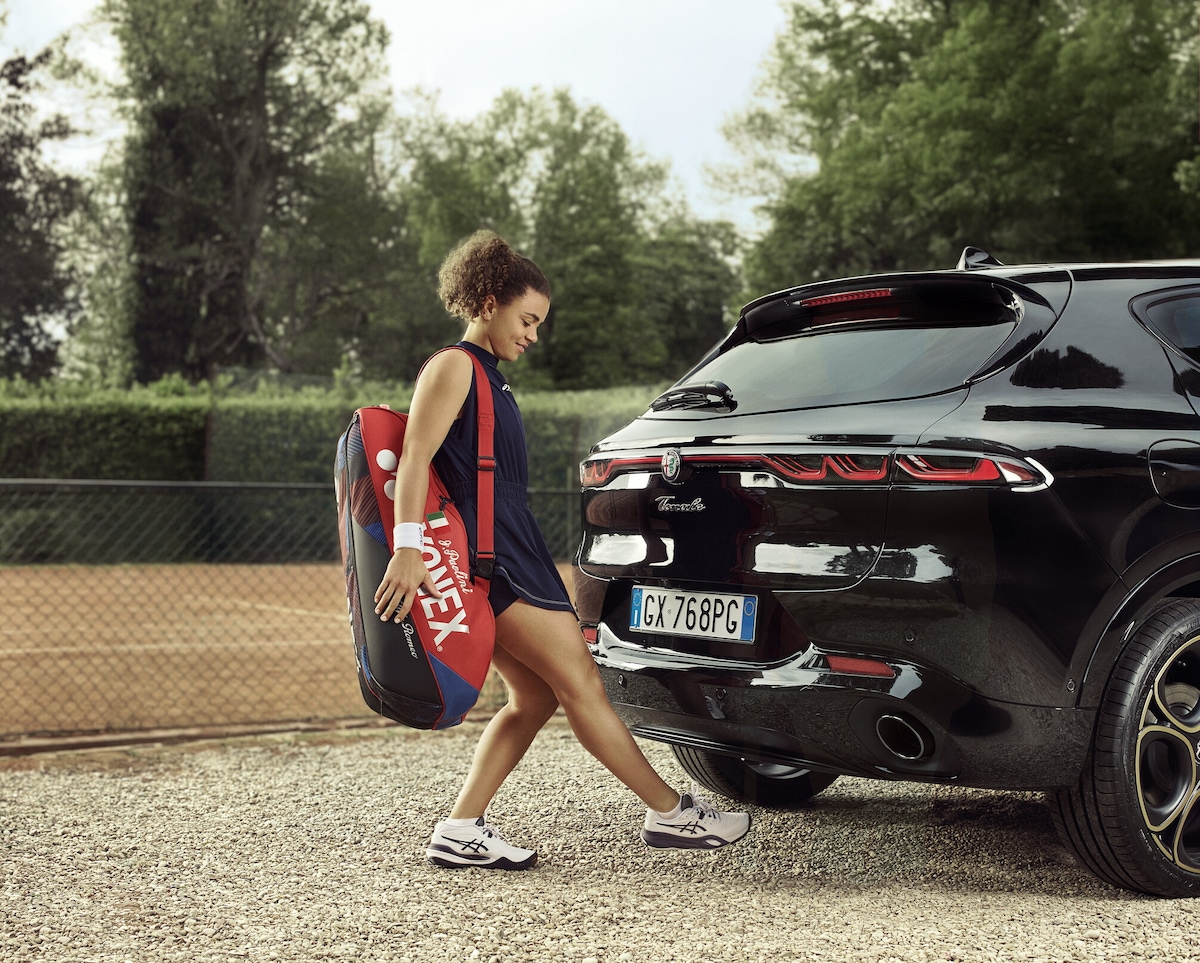 Jasmine Paolini, la tennista italiana è il nuovo volto di Alfa Romeo
