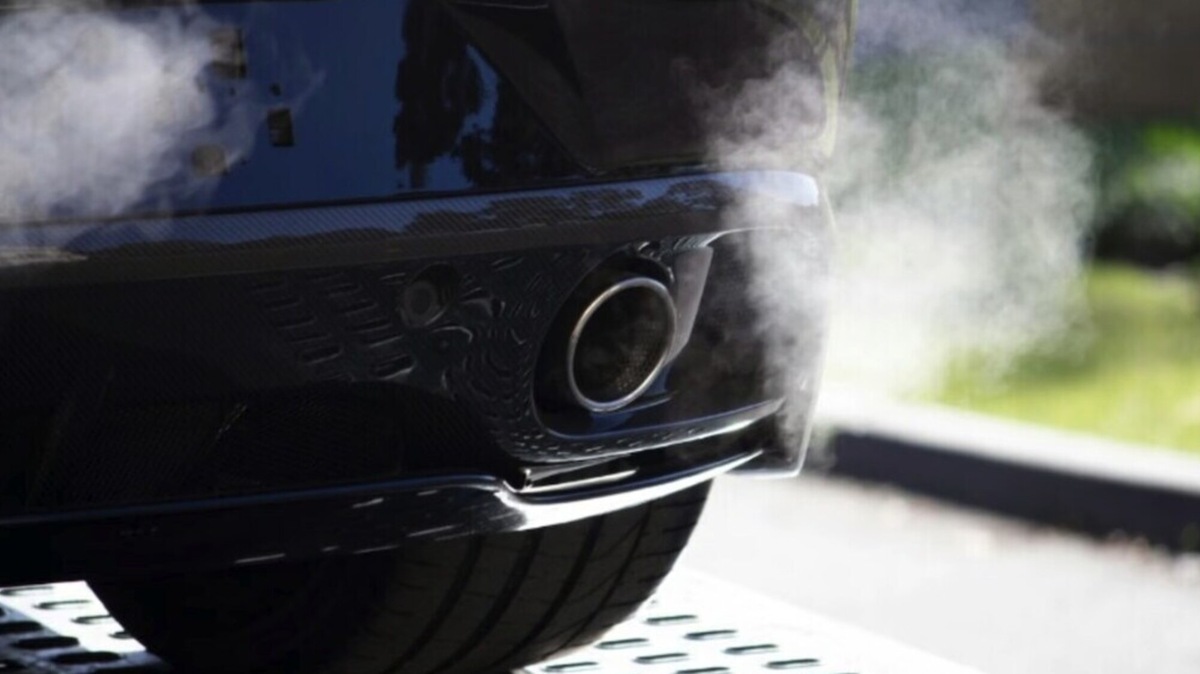 Tassazione auto in Italia: chi inquina non paga, l’allarme di Transport & Environment
