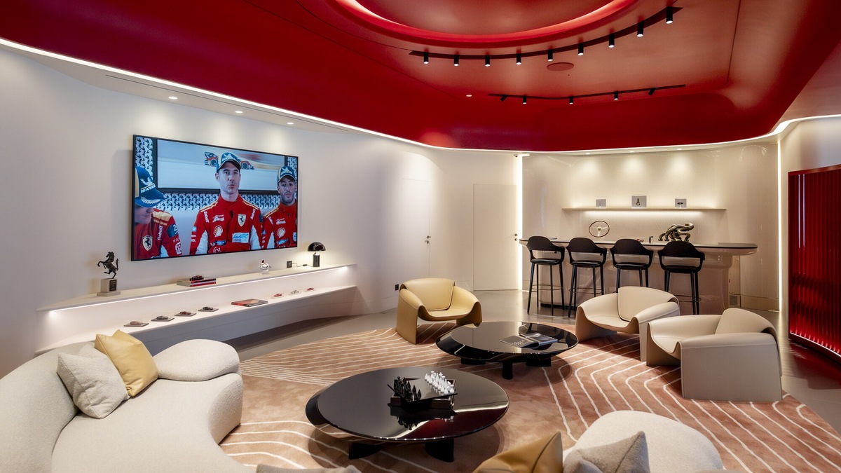 Il nuovo showroom Ferrari Samocar di Roma
