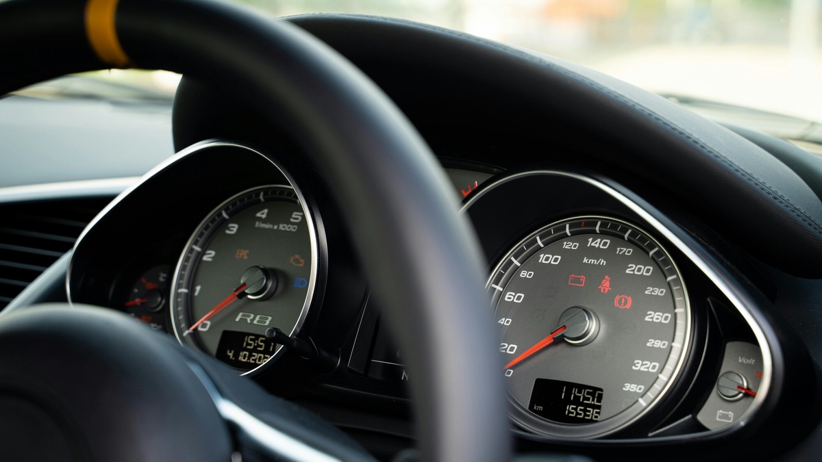 Chilometraggio manomesso: in Italia le auto più economiche sono le più truccate