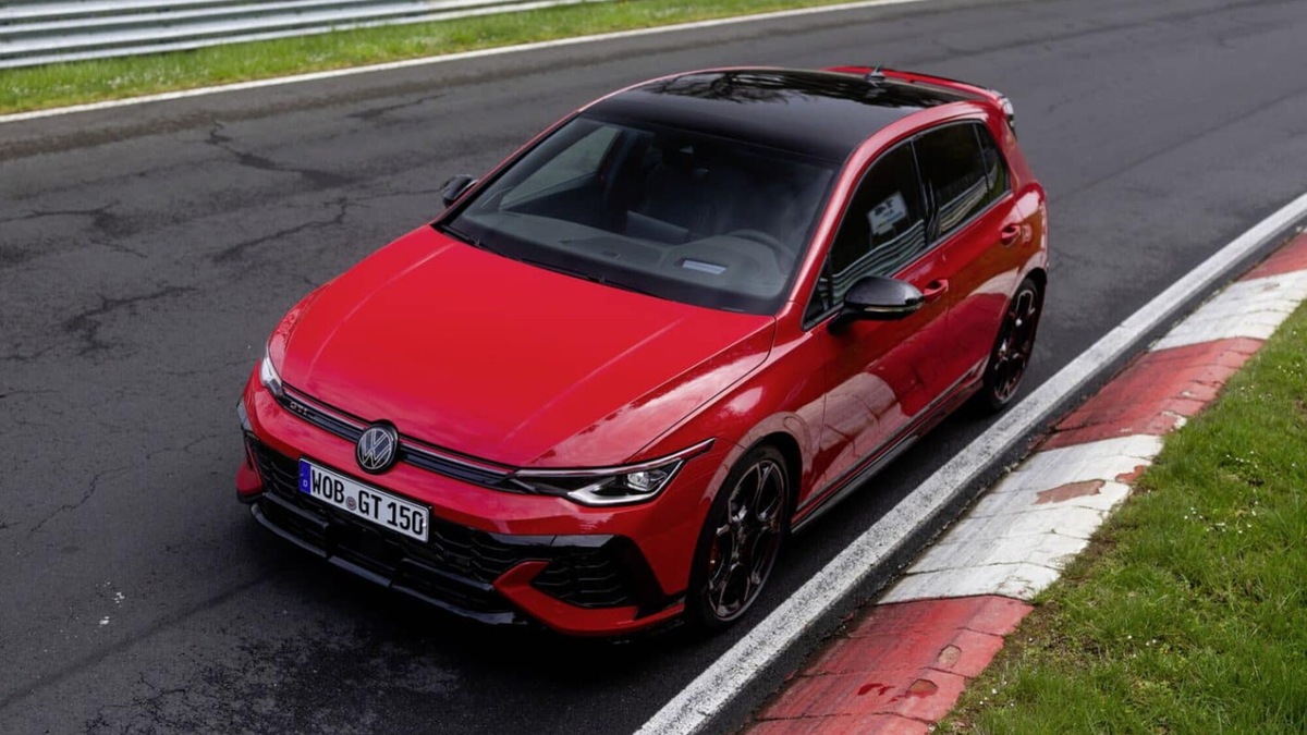 Volkswagen Golf GTI Edition 50, 325 cavalli e prestazioni al top