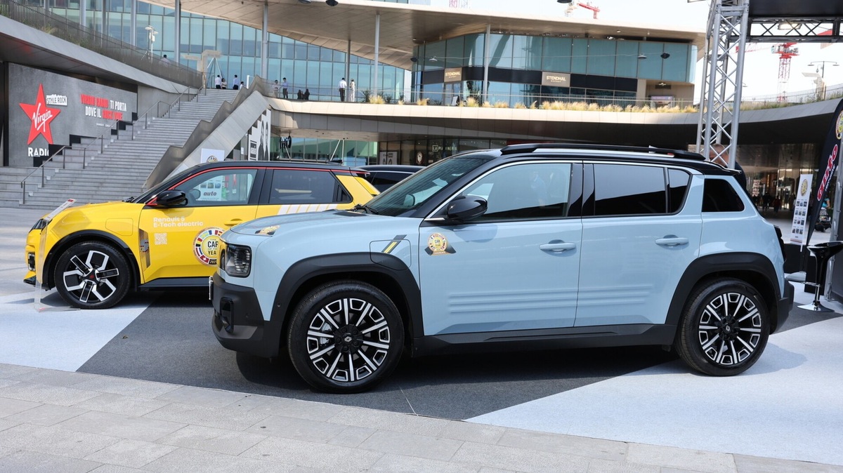 Renault 4 E-Tech a Milano CityLife