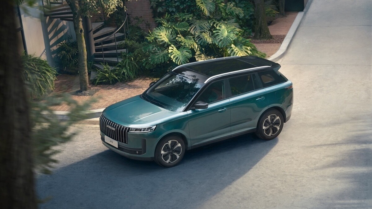 Jaecoo 5, arriva un B-suv comodo e in tre "salse": full hybrid, benzina e a batteria