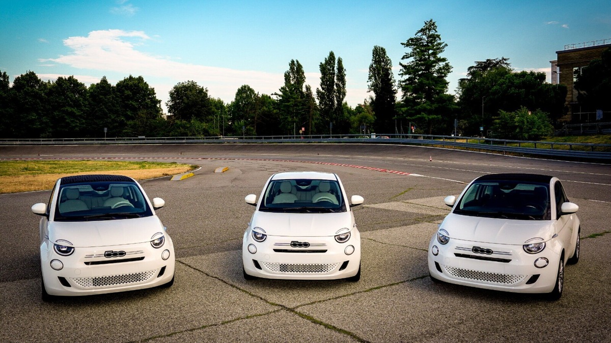 Fiat 500 ibrida 2025