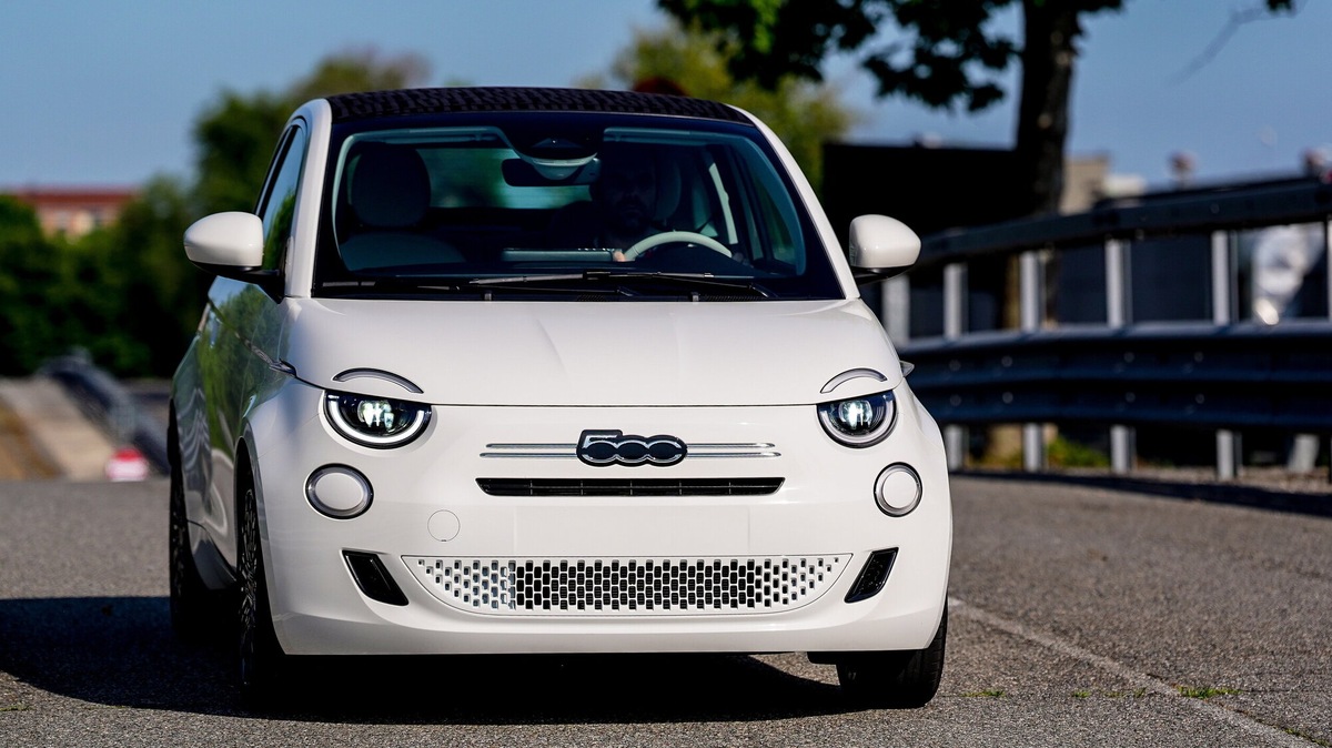 Fiat 500, con l'ibrida per rilanciare Mirafiori