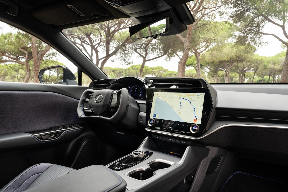 Lexus RZ 2026