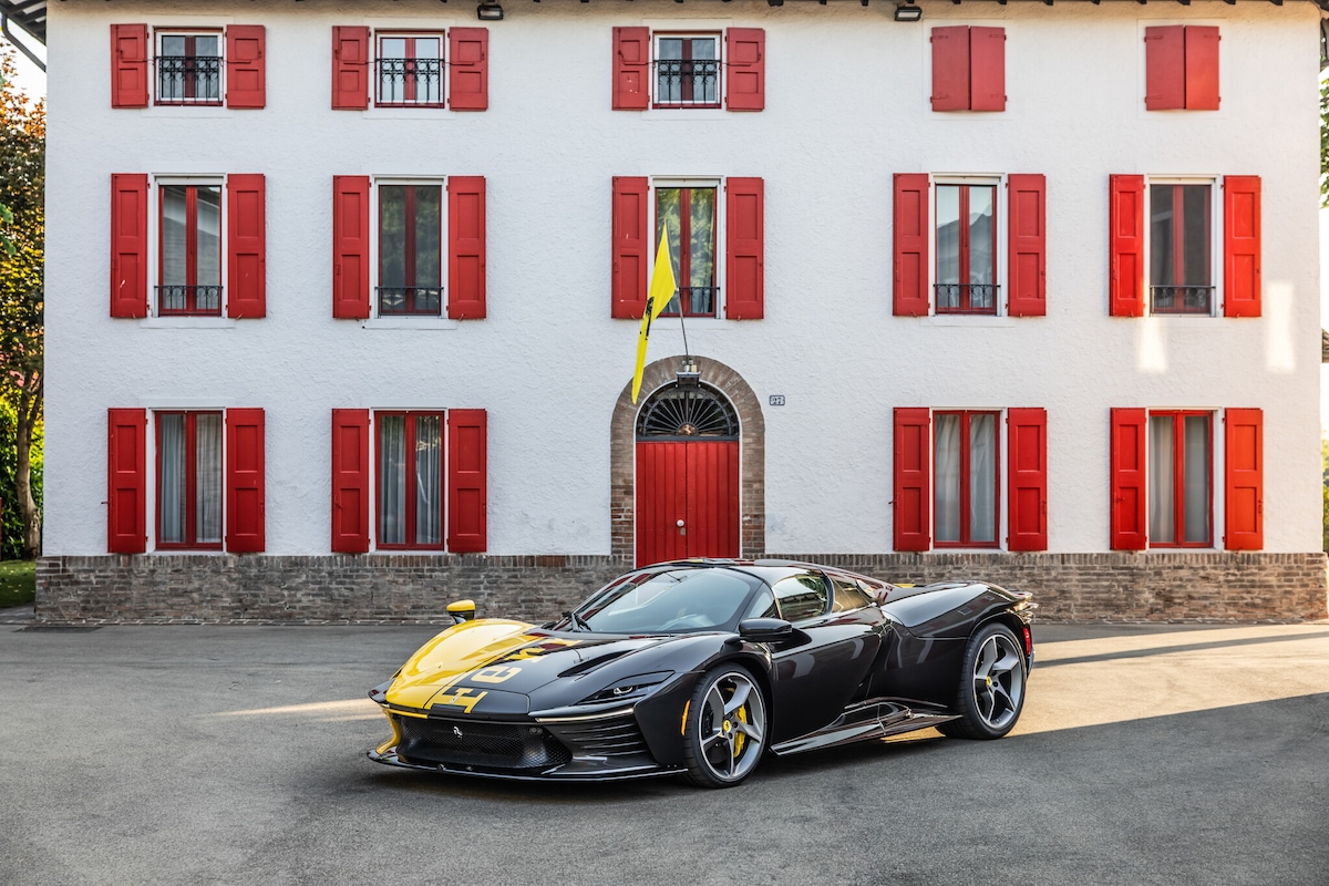 Ferrari SP3 Daytona, esemplare unico all'asta per beneficenza
