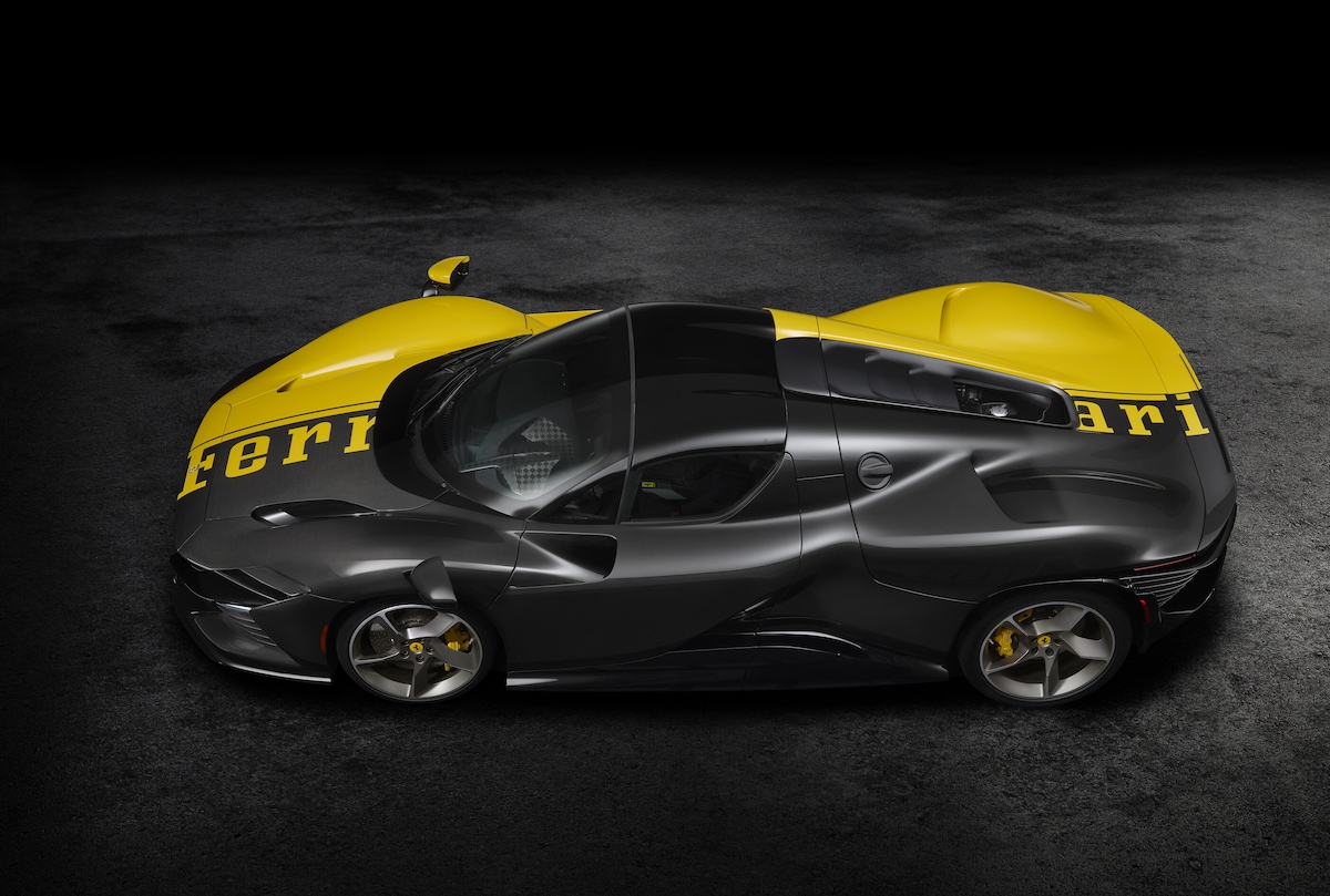 Ferrari SP3 Daytona, esemplare unico all'asta per beneficenza