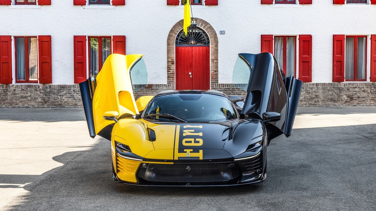 Ferrari SP3 Daytona, esemplare unico all'asta per beneficenza