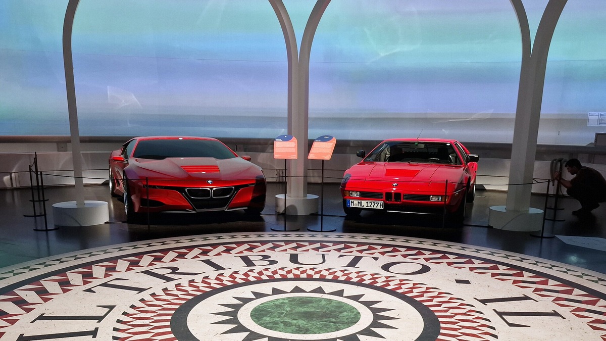 BMW, a Monaco di Baviera tra passato, futuro e “Belle Macchine”