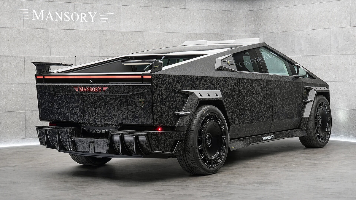 Tesla Cybertruck Elongation EVO, il tuner Mansory esagera ancora