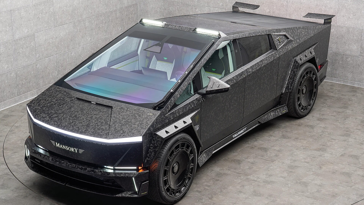 Le foto del Mansory Cybertruck Elongation EVO