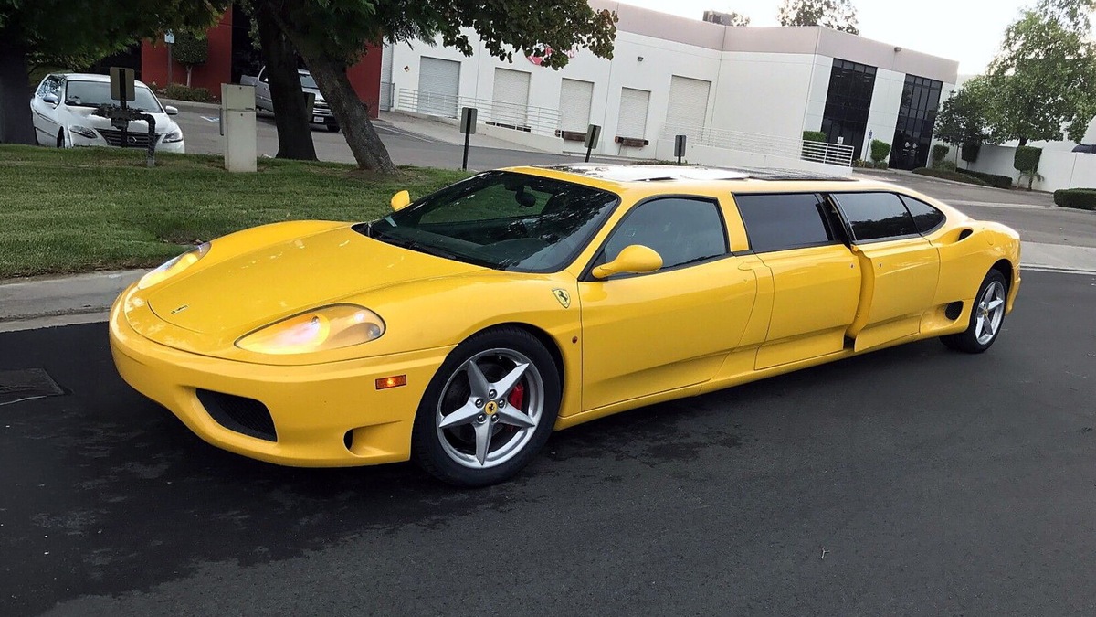360 Modena Limousine, in vendita la Ferrari più improbabile