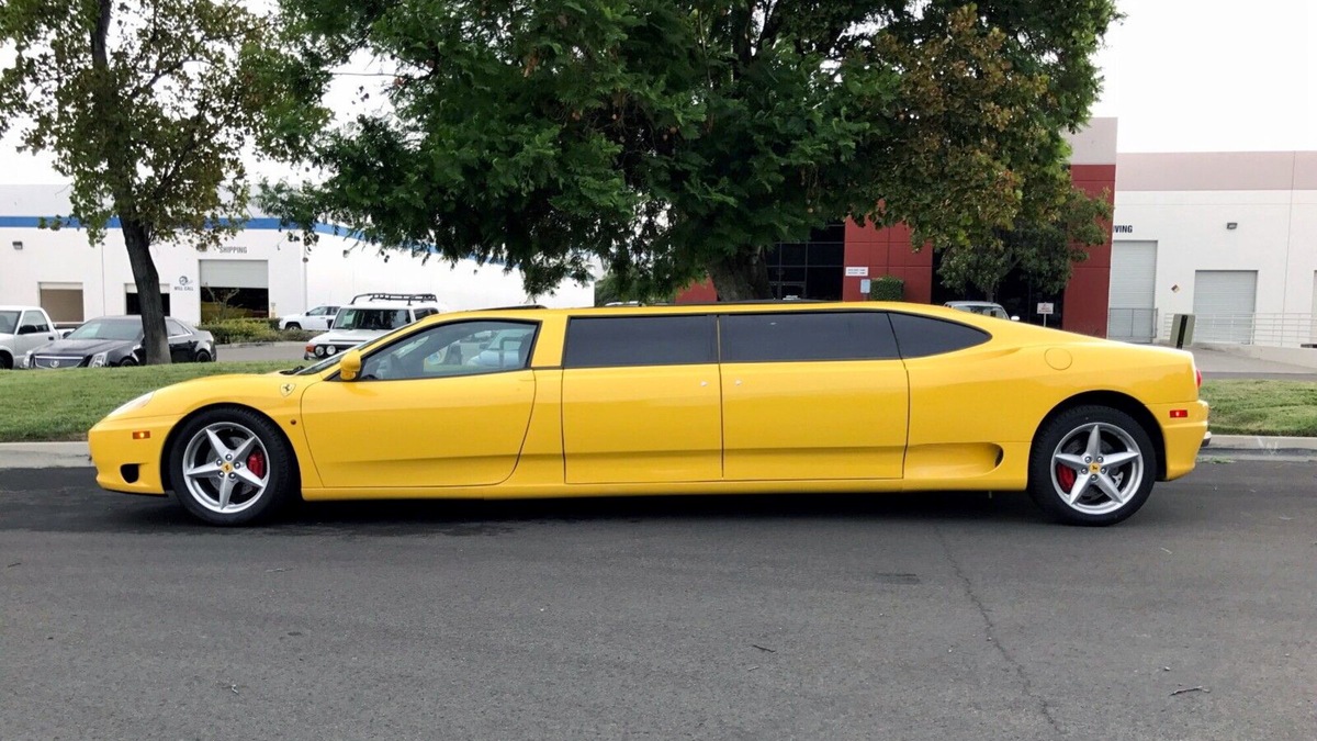 Le foto della Ferrari 360 Modena Limousine