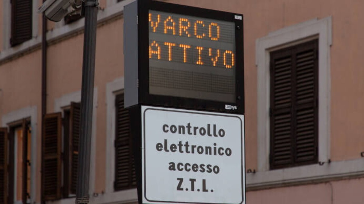 Ecco le ZTL che cambiano le regole: rischio multe salatissime