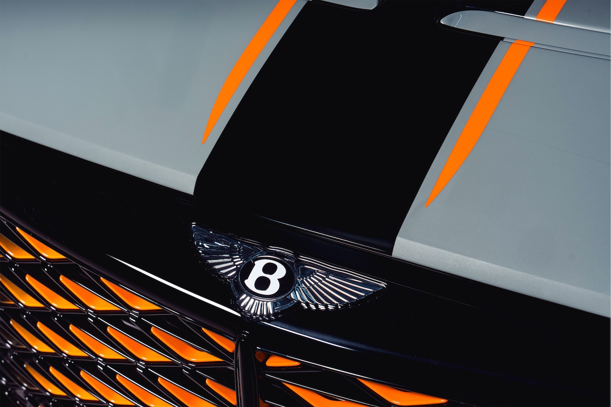 Le foto della prima delle 16 Bentley Batur Convertible