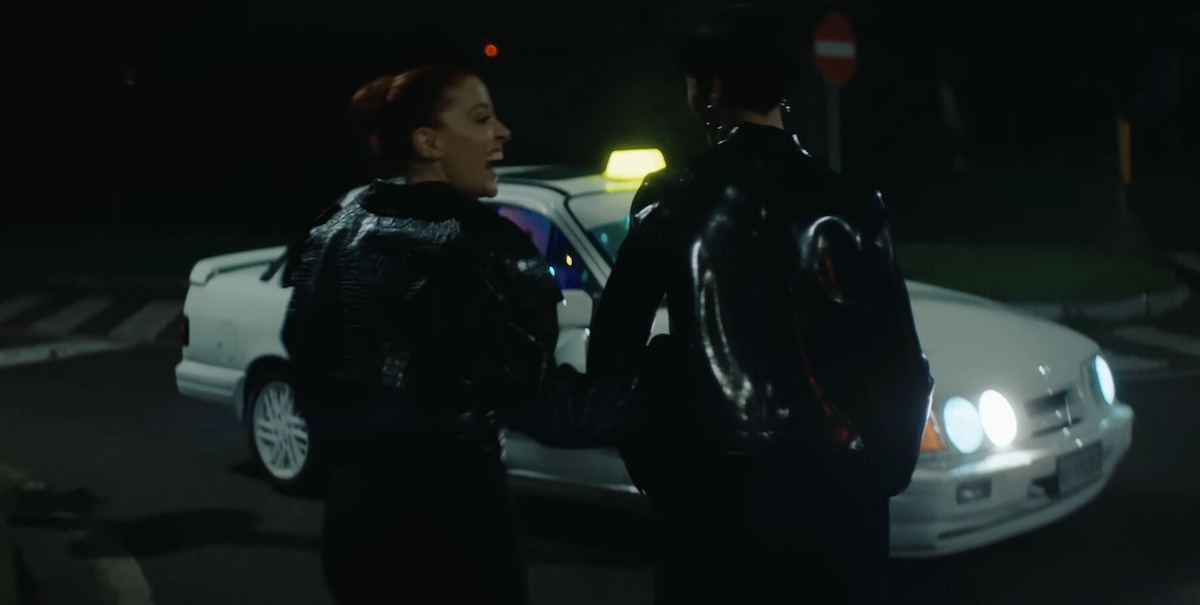 Dall'Abarth di Fedez alla Ford di Noemi: le auto delle canzoni estive 2025