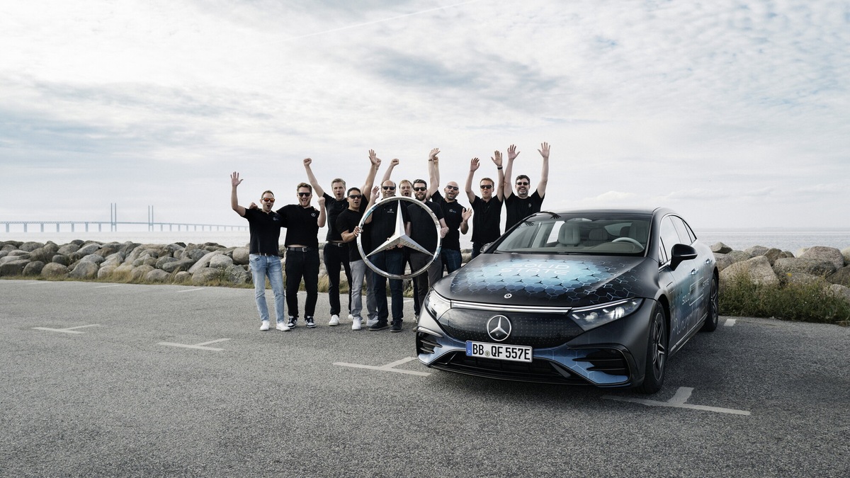 Mercedes EQS con batterie allo stato solido, 1.200 km di autonomia