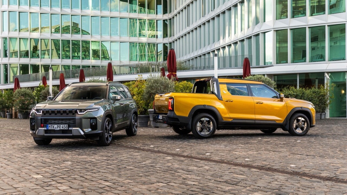 KGM espande la gamma con Torres HEV e Torres EVT