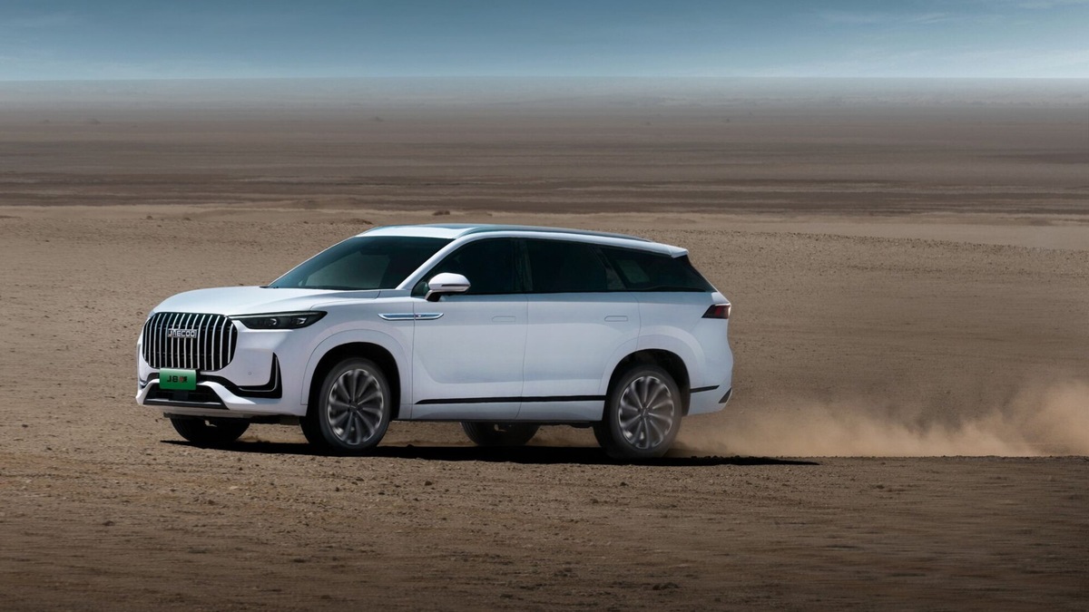 Jaecoo 8 SHS-P: il nuovo maxi SUV plug-in hybrid da oltre 600 CV