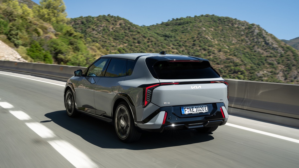 Kia EV4, la prova su strada
