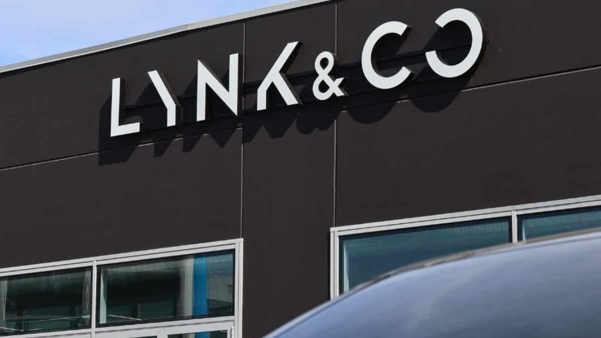 Lynk & Co apre il primo retailer in Italia e punta a 20 concessionari entro l’anno