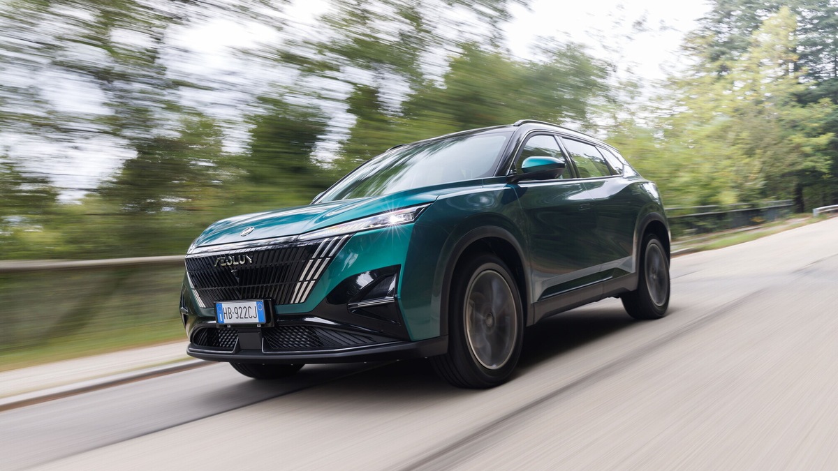 Dongfeng Box, Mage e Huge