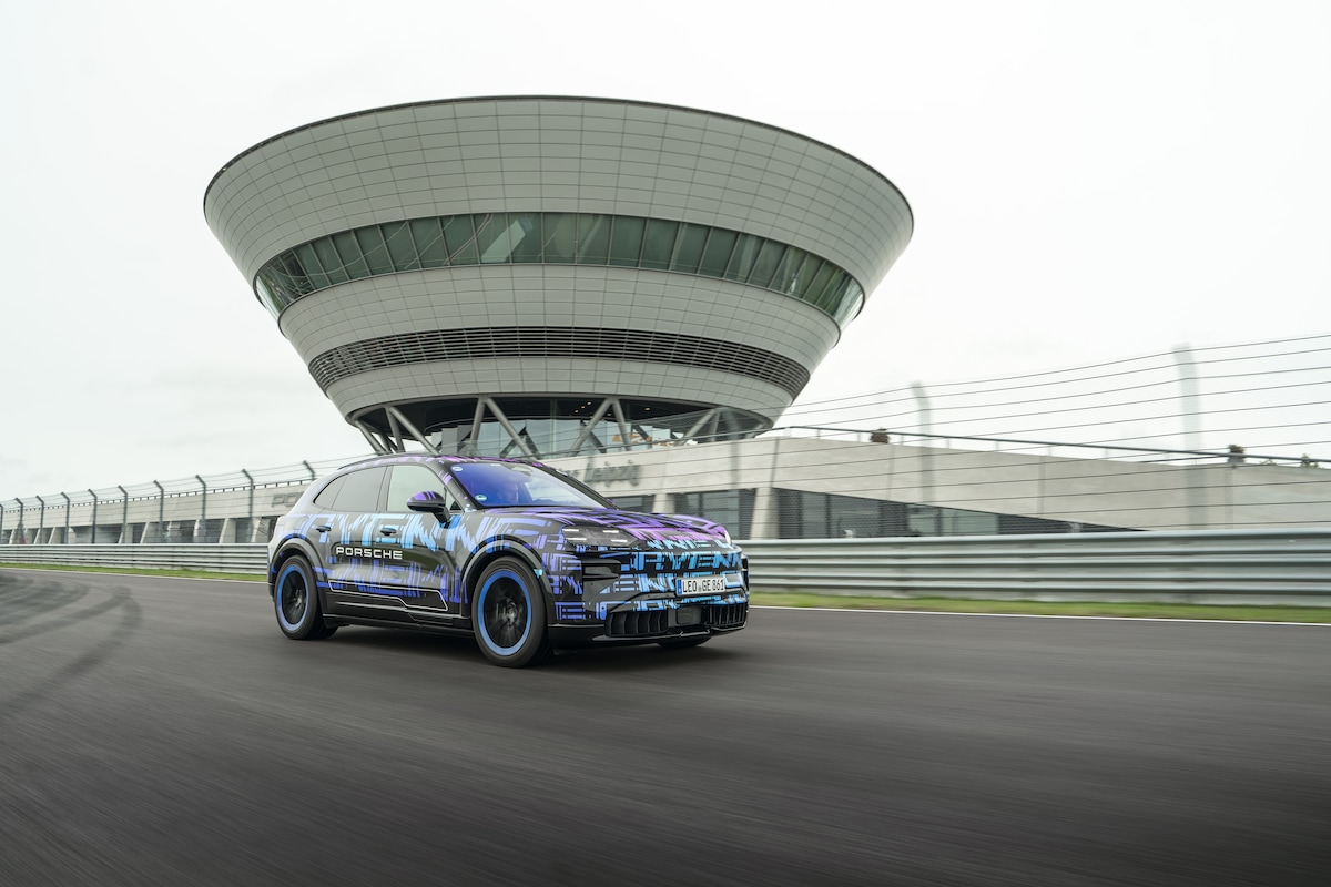 Porsche Cayenne elettrica, il Suv che va come una sportiva