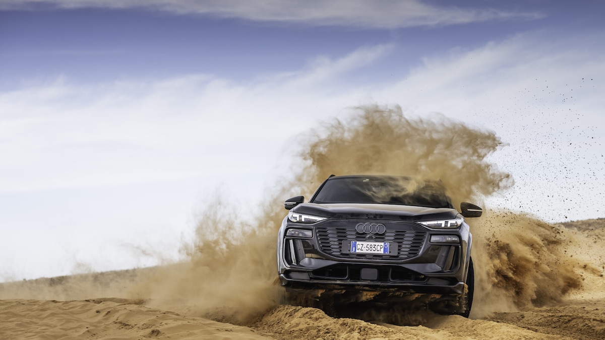 Sfida al deserto del Sahara con l'Audi SQ6